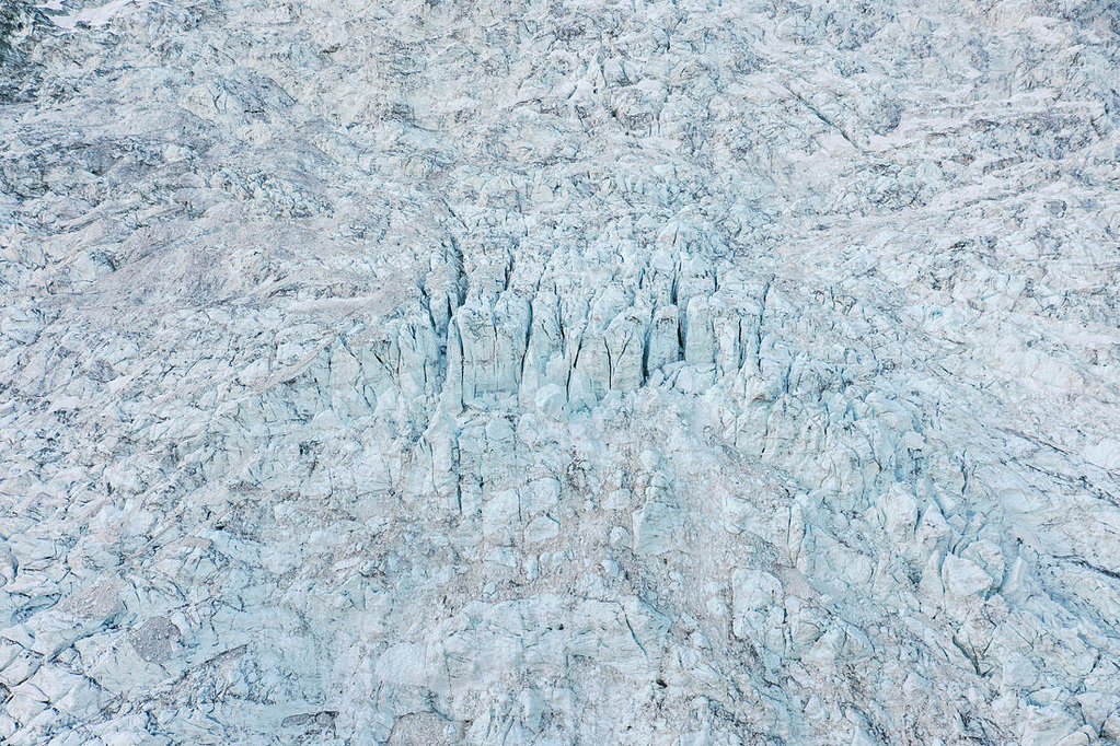 mont blanc gletscher drohne luftaufnahme