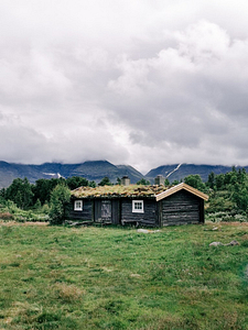hochland Haus Norwegen 225x300 - hochland-Haus-Norwegen.jpg