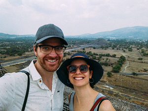 wir in Teotihuacan Mexico City 300x225 - wir in Teotihuacan Mexico City