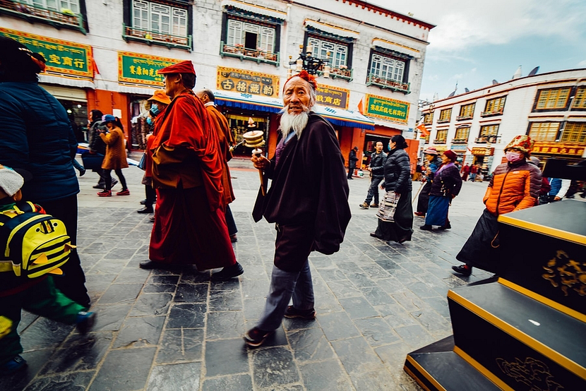 tibet lhasa barkhor street square 0003